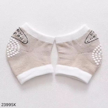 Baby Knee Pad Dot Design - Skin